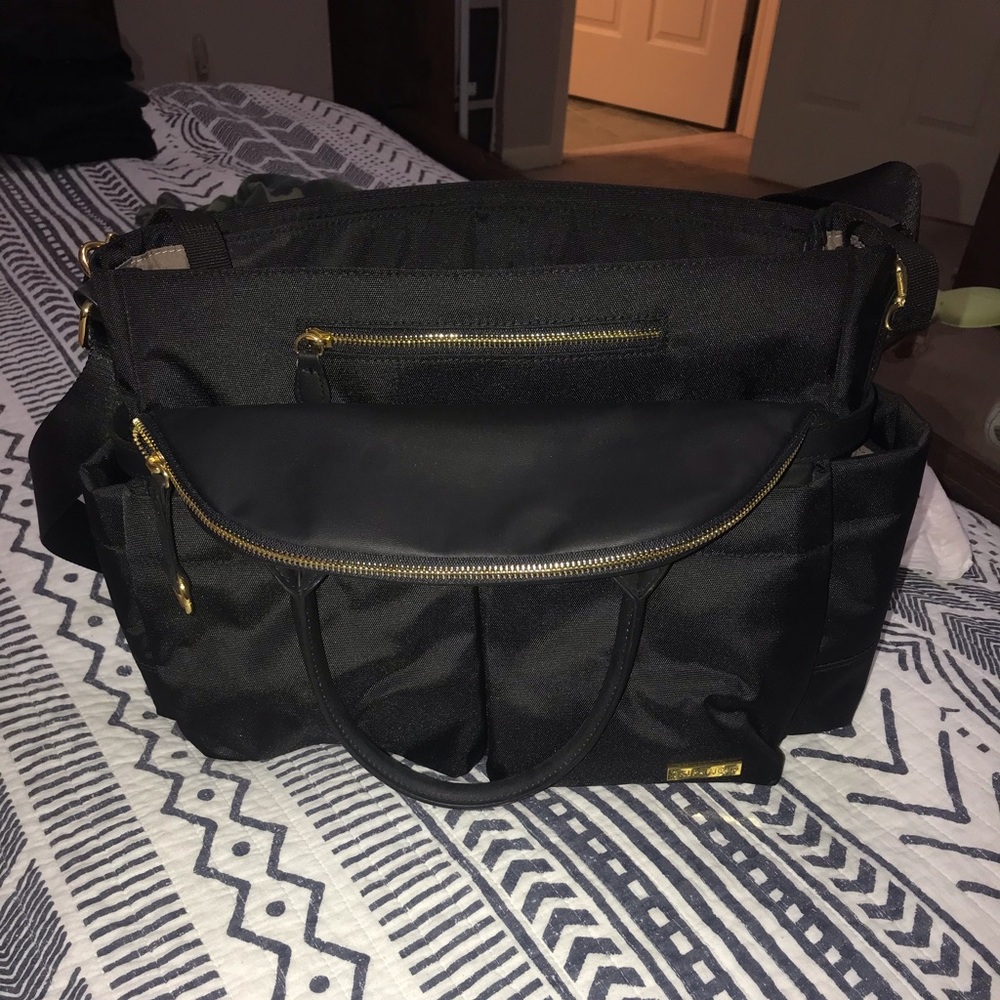 Brand new skip hop Chelsea diaper bag